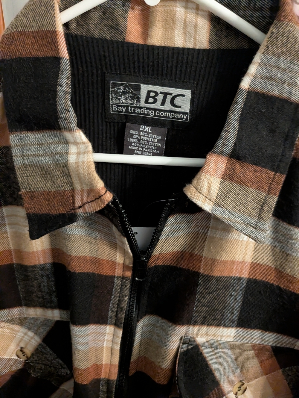 Shacket Zipup Plaid Flannel With Thermal Lining Size Medium, Large and 2XL
